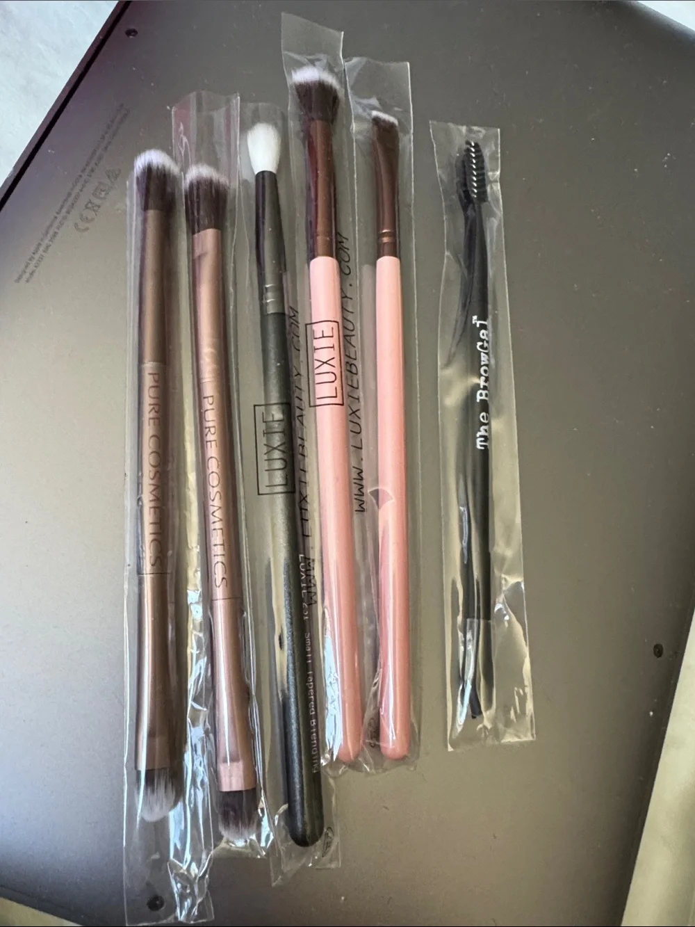 Pink and Rose Gold Eye Brush Set - 7 Piece Women Makeup Brushes
